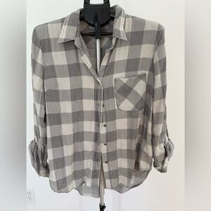 Billy T | Gray & White Plaid Mabry Chambray Button Down | Size Medium